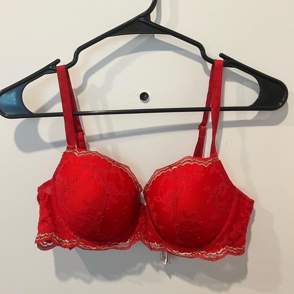Victoria’s Secret Red Lace Bra